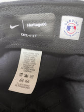 Load image into Gallery viewer, 【日本未発売】NIKE×NEW YORK YANKEES CAP
