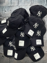 Load image into Gallery viewer, 【日本未発売】NIKE×NEW YORK YANKEES CAP
