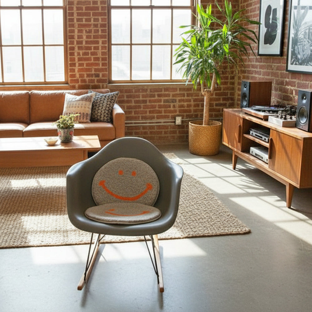 MIYOSHI RUG x SECOND LAB. SMILEY FACE CHAIR RUG（GRAY）